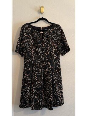 Gabby Skye Fit and Flare Mini Dress Keyhole Printed Womens Size 14 Black Beige